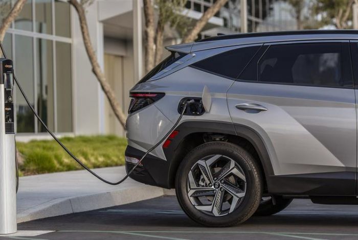 Hybrid and Plug-In Hybrid Leasing